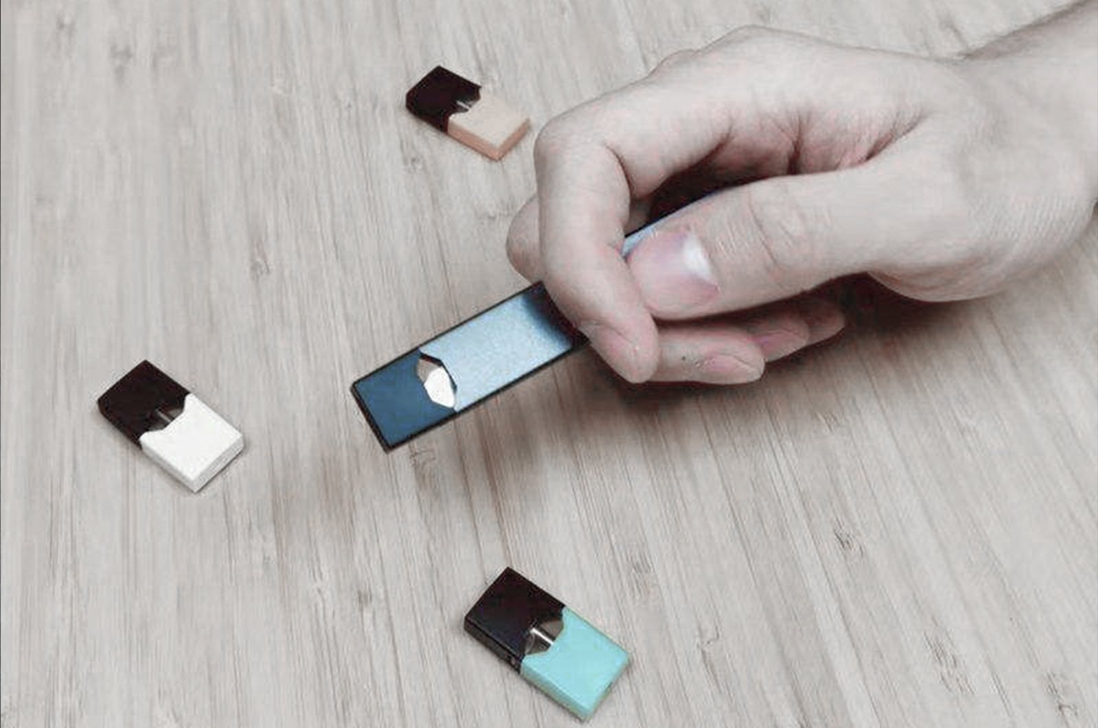 How to Fix Juul Compatible Pods Leaking and Spitting Back? | VapePenZone Australia Vape Shop