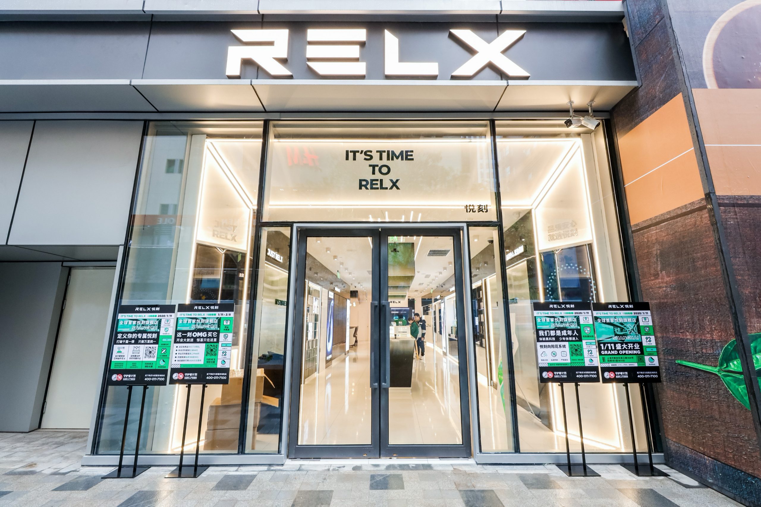 Relx vs Caliburn, Which Is Better? | VapePenZone Australia Vape Shop