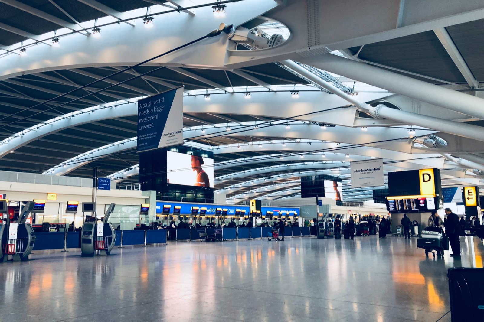 Manage Your Juul Refillable Pods Tools Well In the Airport! | VapePenZone Australia Vape Shop