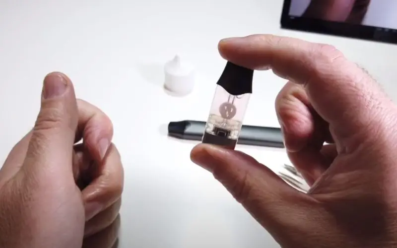 How To Refill A Vuse Vape: A Step-By-Step Guide reassembling and waiting