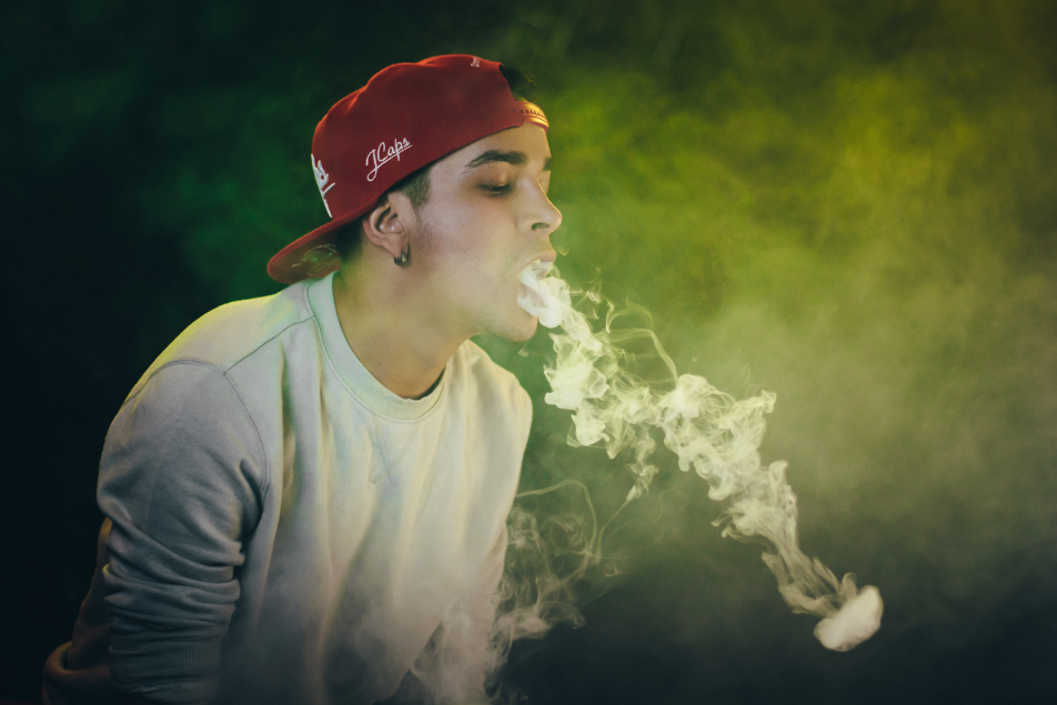10 Most Popular Vape Tricks & How To Do Them | VapePenZone Australia Vape Shop